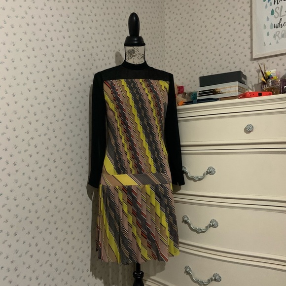 Karen Millen rainbow striped dress - Picture 14 of 16